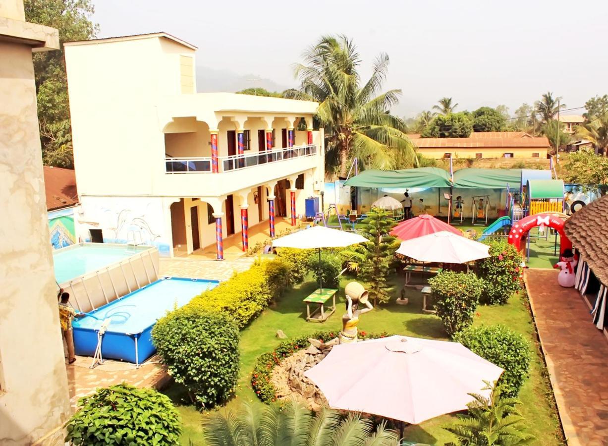 Hotel Ganiela Kpalimé Buitenkant foto